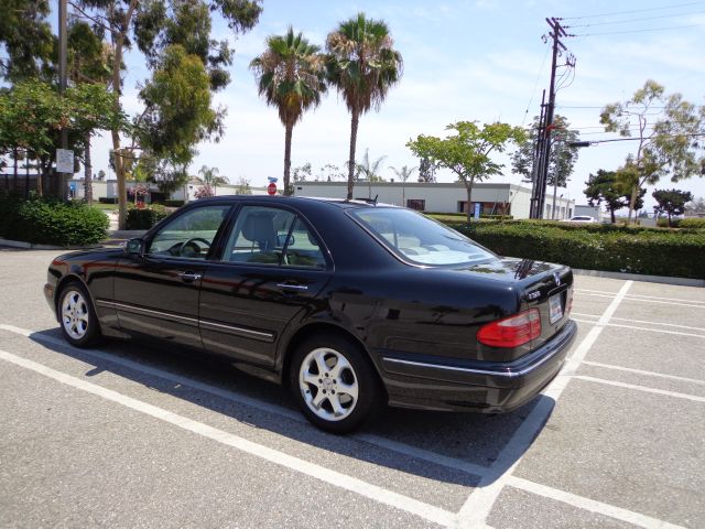 2002 Mercedes-Benz E-Class SXT