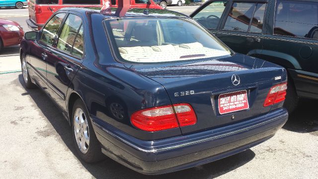 2002 Mercedes-Benz E-Class SXT