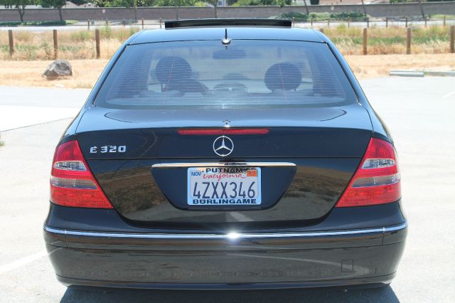 2003 Mercedes-Benz E-Class SXT