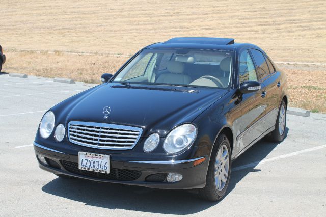 2003 Mercedes-Benz E-Class SXT