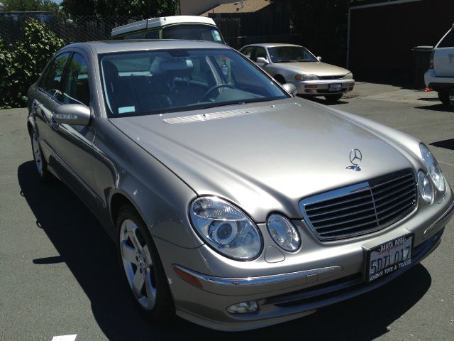 2003 Mercedes-Benz E-Class SXT