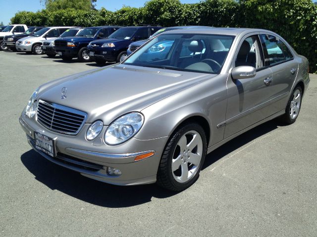 2003 Mercedes-Benz E-Class SXT