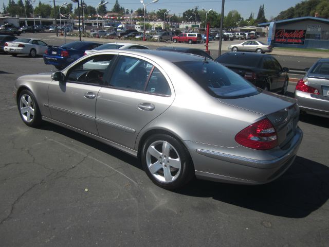 2003 Mercedes-Benz E-Class SXT