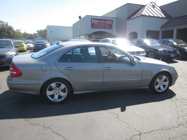 2003 Mercedes-Benz E-Class SXT