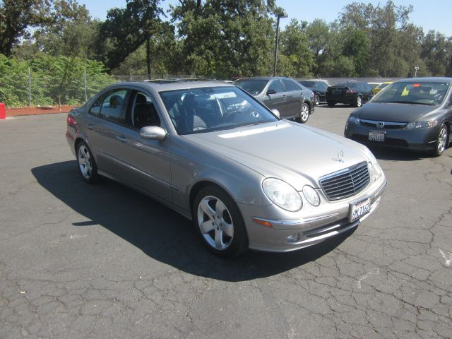 2003 Mercedes-Benz E-Class SXT