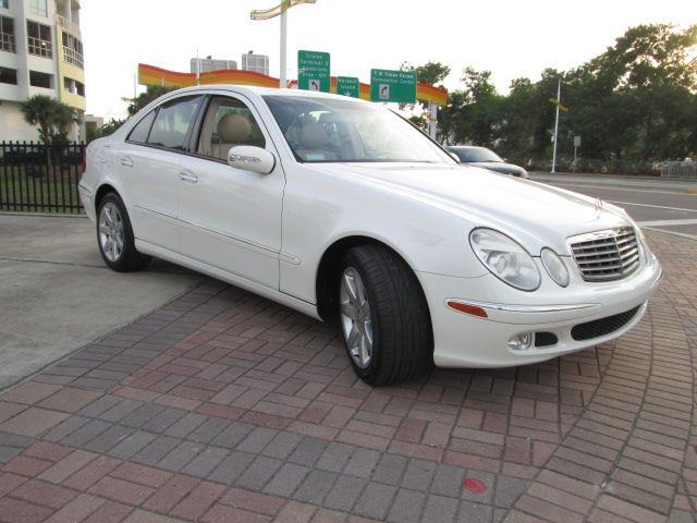 2003 Mercedes-Benz E-Class SXT