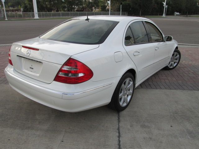 2003 Mercedes-Benz E-Class SXT