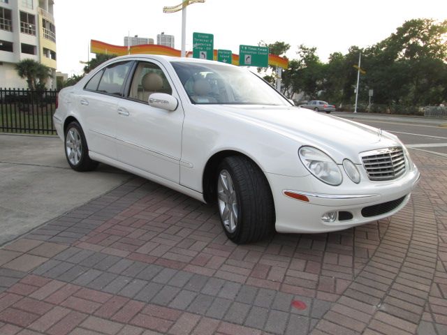 2003 Mercedes-Benz E-Class SXT