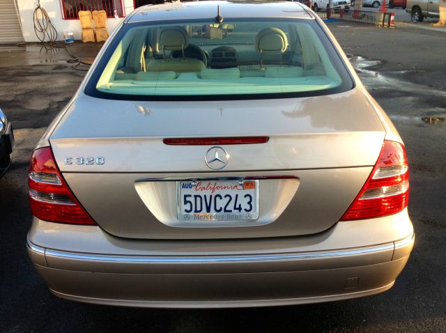 2003 Mercedes-Benz E-Class SXT