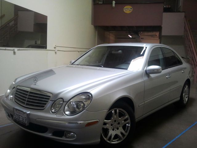 2003 Mercedes-Benz E-Class SXT