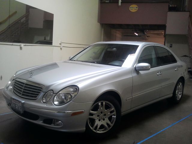 2003 Mercedes-Benz E-Class SXT