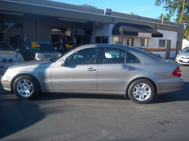 2003 Mercedes-Benz E-Class SXT