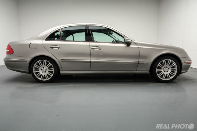 2003 Mercedes-Benz E-Class SLT W/ Hemi