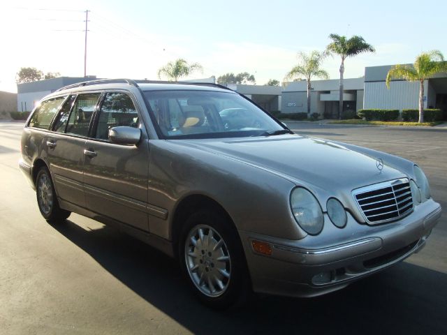 2003 Mercedes-Benz E-Class 4X4 Sport Dually L.bed