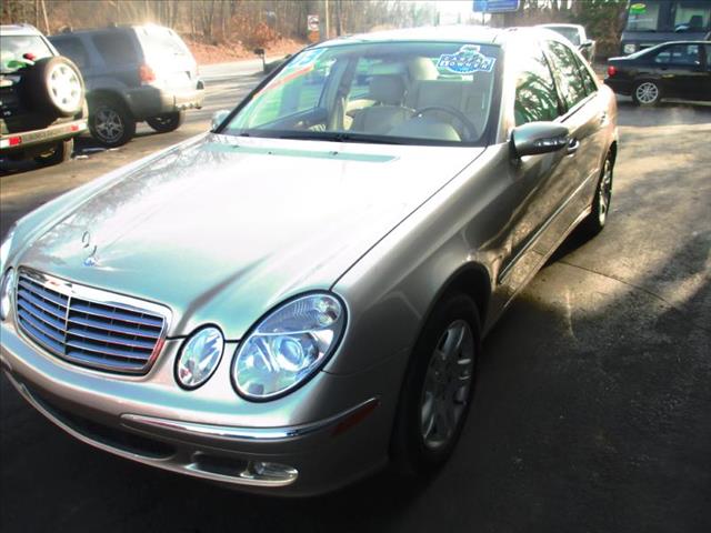 2003 Mercedes-Benz E-Class LT 1500 DVD W/monitorflex Fuel 4X4