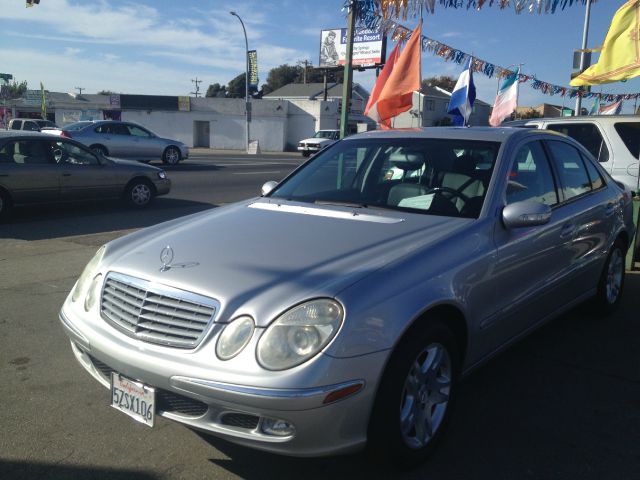 2003 Mercedes-Benz E-Class SXT