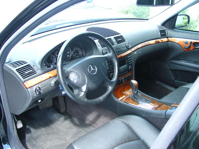 2003 Mercedes-Benz E-Class SXT