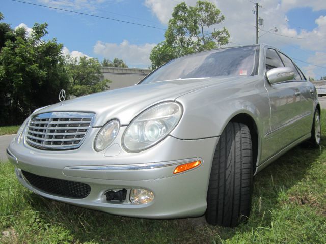 2003 Mercedes-Benz E-Class SLT W/ Hemi