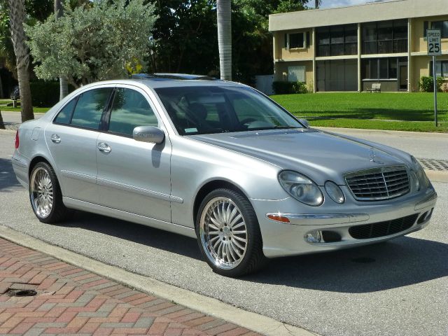 2003 Mercedes-Benz E-Class SXT