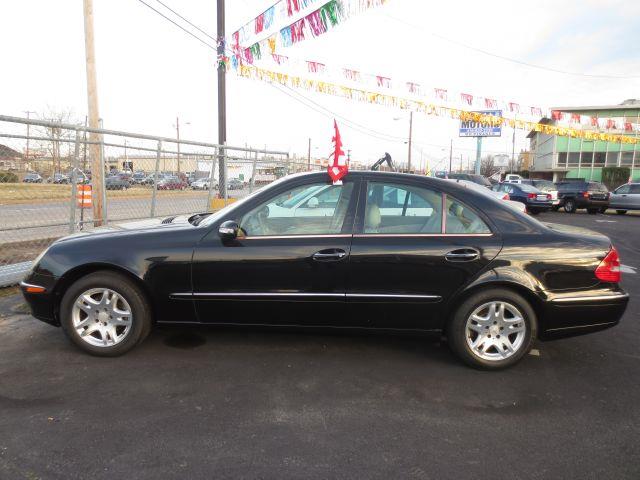 2003 Mercedes-Benz E-Class SXT