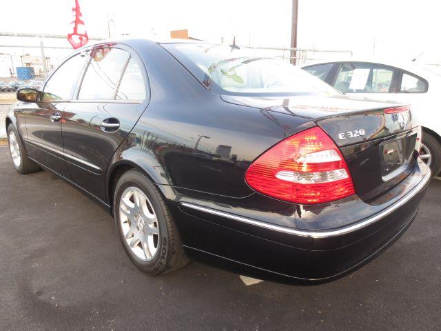 2003 Mercedes-Benz E-Class SXT