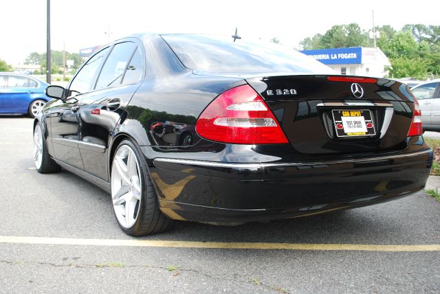 2003 Mercedes-Benz E-Class SXT