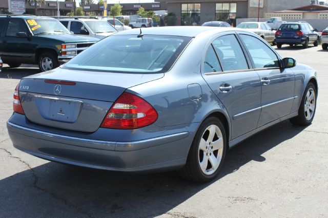 2003 Mercedes-Benz E-Class SXT