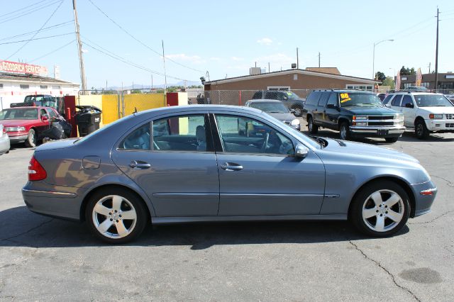 2003 Mercedes-Benz E-Class SXT