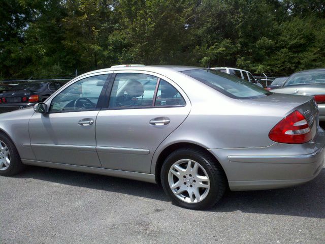 2003 Mercedes-Benz E-Class SXT