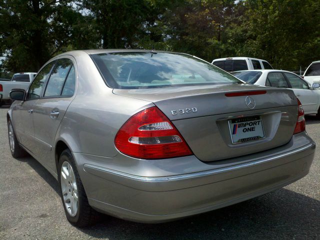 2003 Mercedes-Benz E-Class SXT