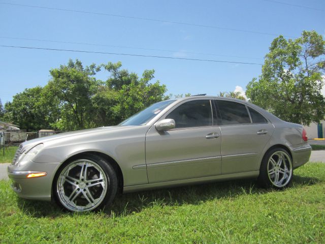 2003 Mercedes-Benz E-Class SXT