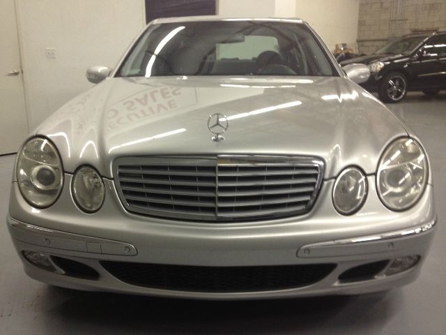 2003 Mercedes-Benz E-Class SLT W/ Hemi