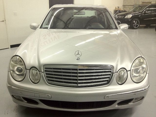 2003 Mercedes-Benz E-Class SLT W/ Hemi