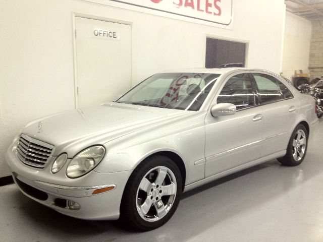 2003 Mercedes-Benz E-Class SLT W/ Hemi