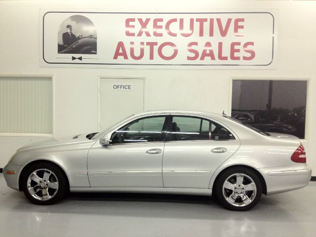 2003 Mercedes-Benz E-Class SLT W/ Hemi