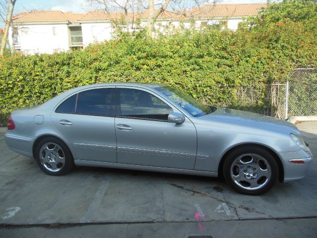 2003 Mercedes-Benz E-Class SLT W/ Hemi