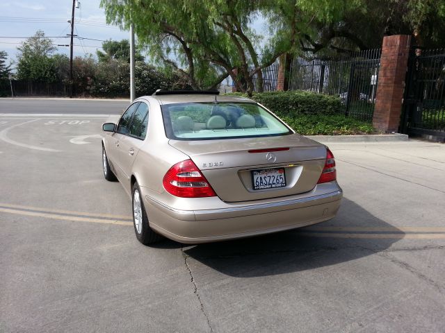 2003 Mercedes-Benz E-Class SXT