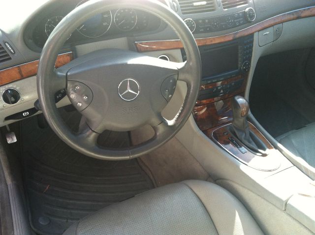 2004 Mercedes-Benz E-Class SXT