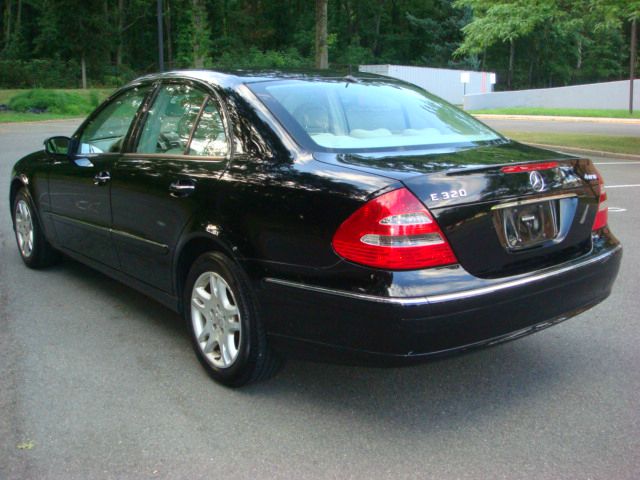 2004 Mercedes-Benz E-Class SXT