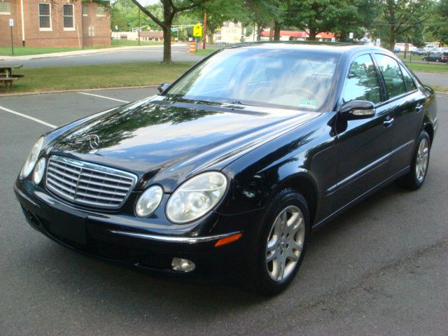 2004 Mercedes-Benz E-Class SXT