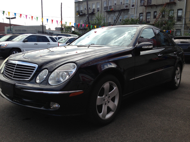 2004 Mercedes-Benz E-Class SLT W/ Hemi