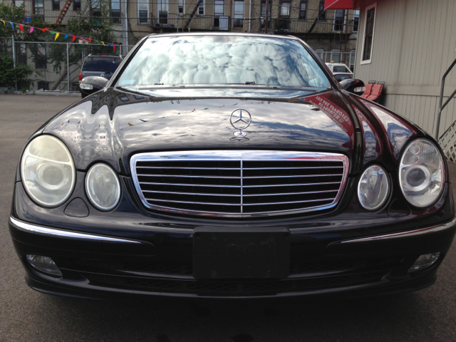 2004 Mercedes-Benz E-Class SLT W/ Hemi