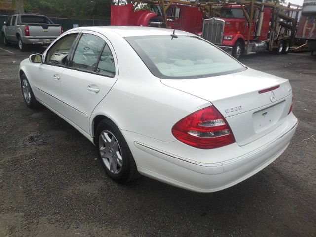 2004 Mercedes-Benz E-Class SXT