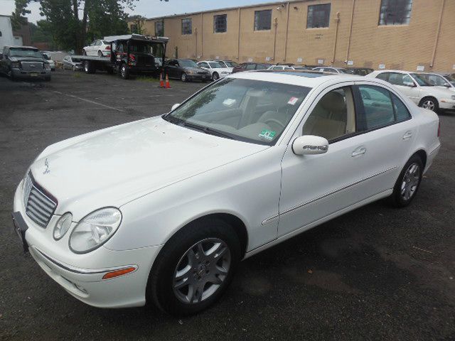 2004 Mercedes-Benz E-Class SXT