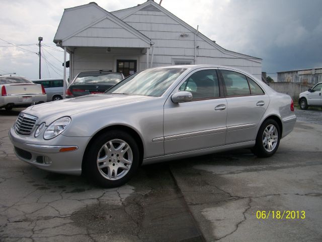 2004 Mercedes-Benz E-Class SXT