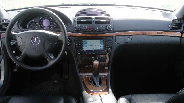 2004 Mercedes-Benz E-Class SXT