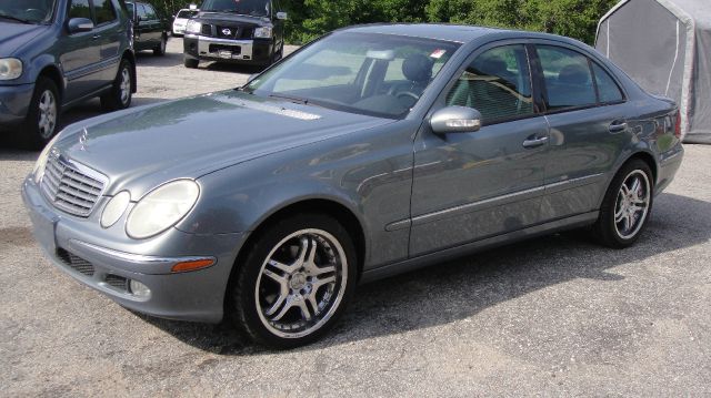 2004 Mercedes-Benz E-Class SXT