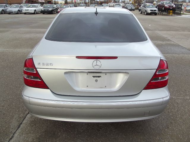 2004 Mercedes-Benz E-Class SXT