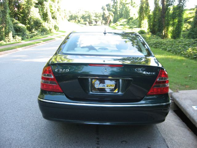 2004 Mercedes-Benz E-Class SXT