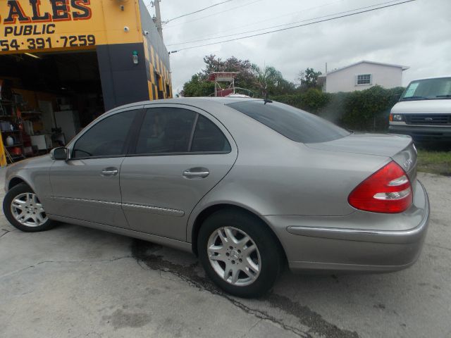 2004 Mercedes-Benz E-Class SXT